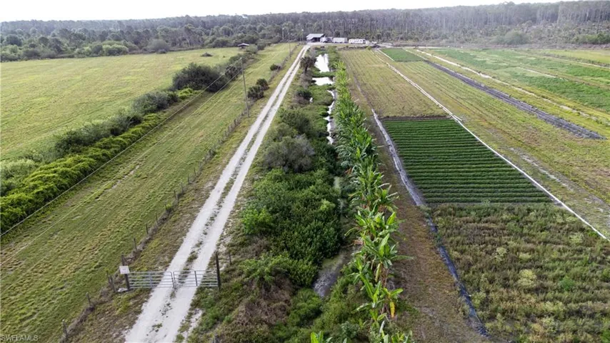 2521  Christopher  LN, Clewiston, FL 33440
