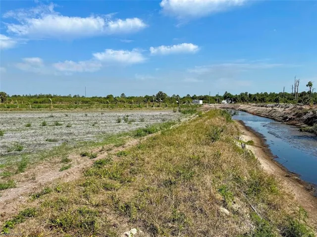 2521  Christopher  LN, Clewiston, FL 33440