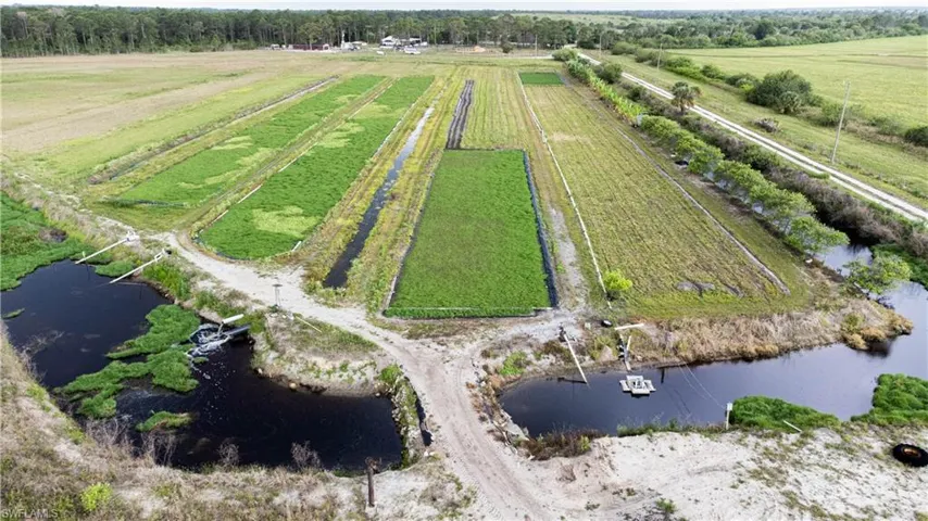 2521  Christopher  LN, Clewiston, FL 33440
