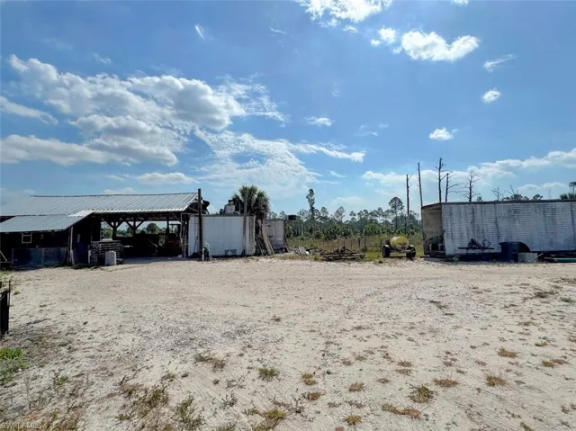 2521  Christopher  LN, Clewiston, FL 33440