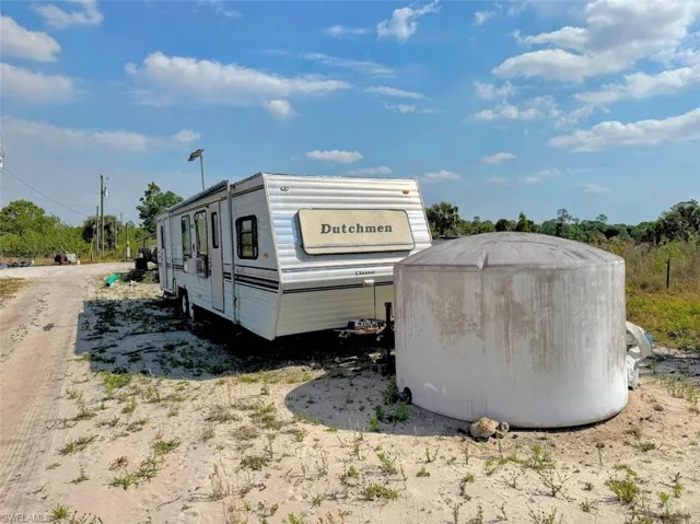 2521  Christopher  LN, Clewiston, FL 33440