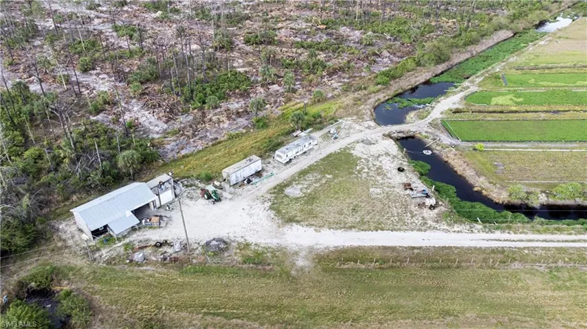 2521  Christopher  LN, Clewiston, FL 33440