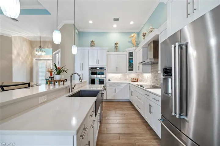 Raised Bar at Kitchen island