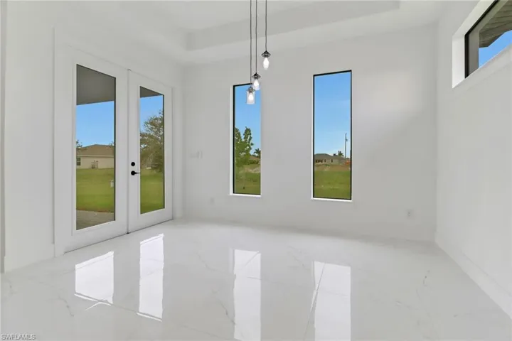4137 E Gator  CIR, Cape Coral, FL 33909