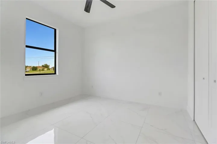 4137 E Gator  CIR, Cape Coral, FL 33909