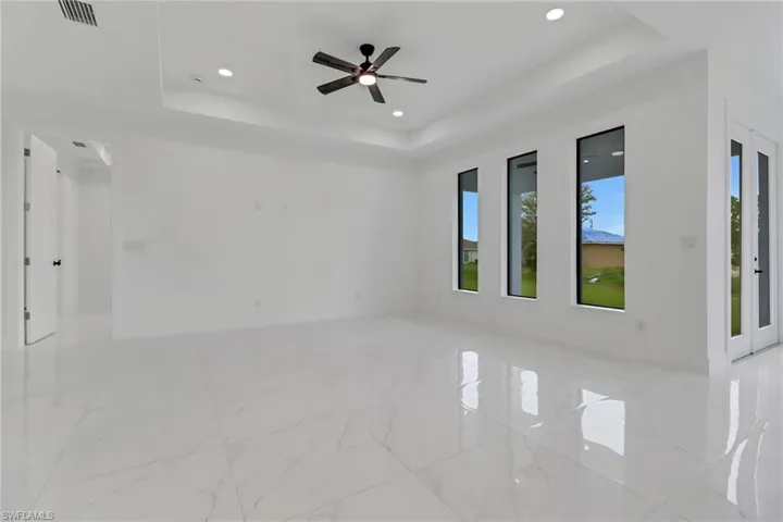 4137 E Gator  CIR, Cape Coral, FL 33909