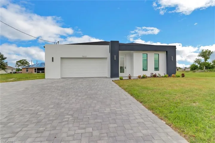 4137 E Gator  CIR, Cape Coral, FL 33909