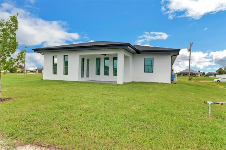 4137 E Gator  CIR, Cape Coral, FL 33909