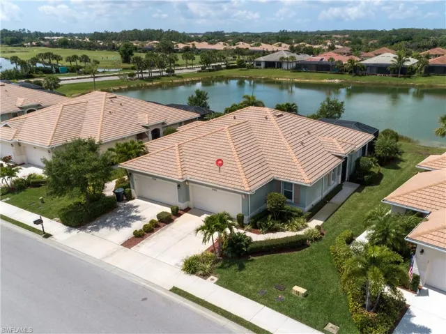 Extra wide side yard