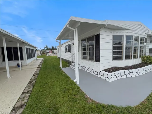 3347 Rainbow Ln, North Fort Myers, Florida 33903