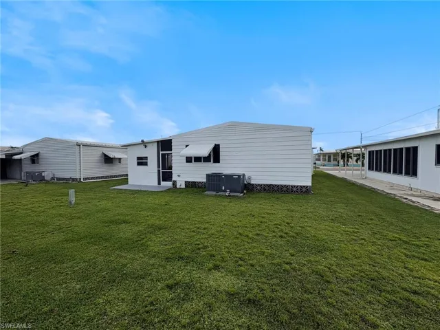3347 Rainbow Ln, North Fort Myers, Florida 33903