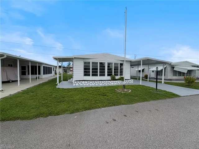 3347 Rainbow Ln, North Fort Myers, Florida 33903