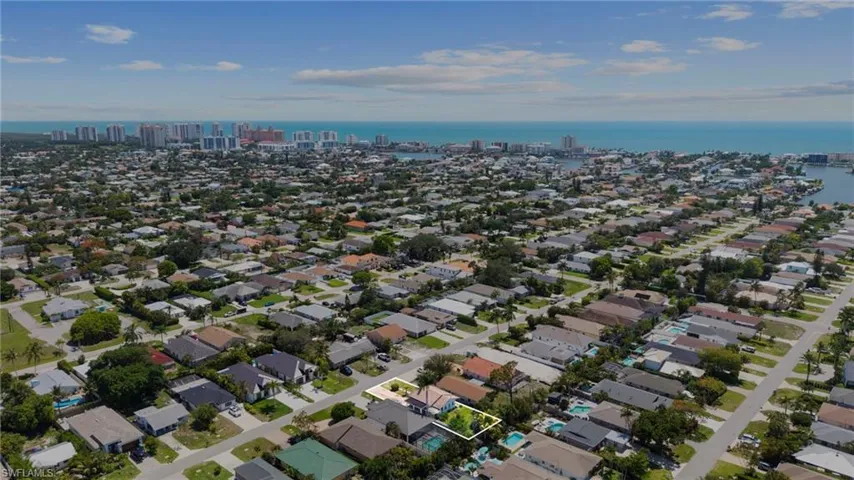 641 105th Ave N, Naples, Florida 34108