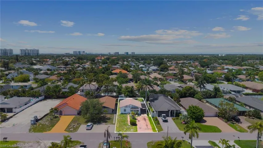641 105th Ave N, Naples, Florida 34108