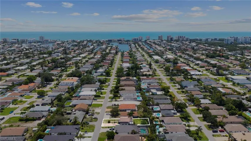 641 105th Ave N, Naples, Florida 34108
