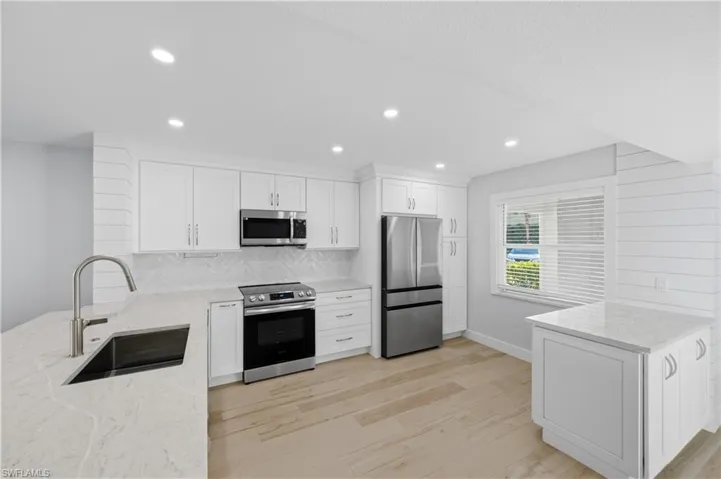 1330 Derbyshire Ct E101, Naples, Florida 34116