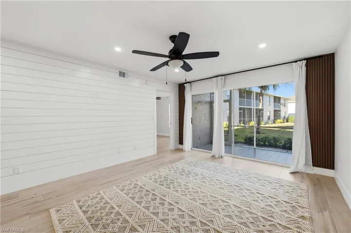1330 Derbyshire Ct E101, Naples, Florida 34116