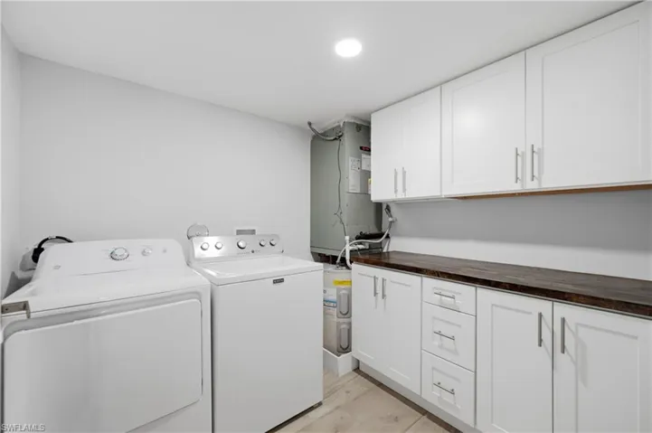 1330 Derbyshire Ct E101, Naples, Florida 34116