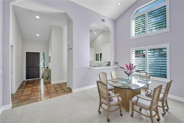 202 Bears Paw Trl 97, Naples, Florida 34105