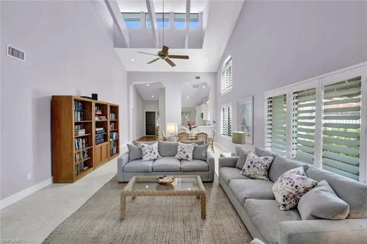 202 Bears Paw Trl 97, Naples, Florida 34105