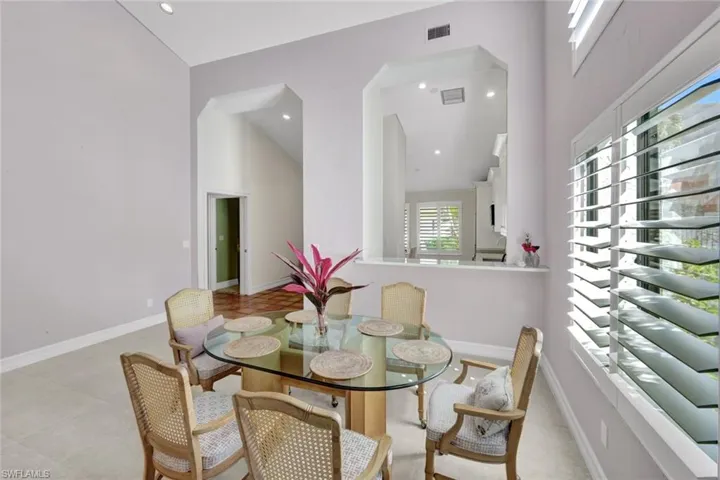 202 Bears Paw Trl 97, Naples, Florida 34105