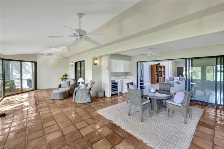 202 Bears Paw Trl 97, Naples, Florida 34105