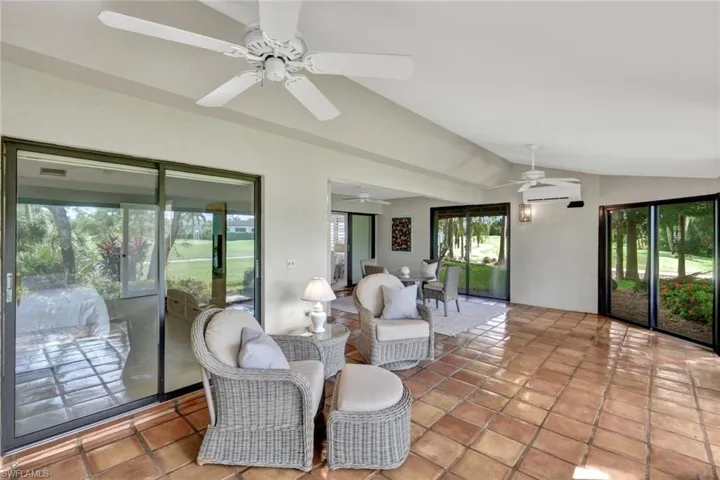202 Bears Paw Trl 97, Naples, Florida 34105