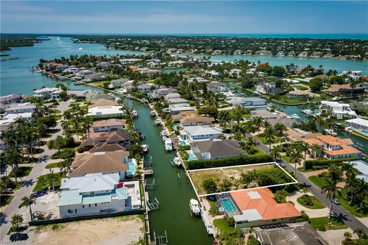2165 Tarpon Rd, Naples, Florida 34102
