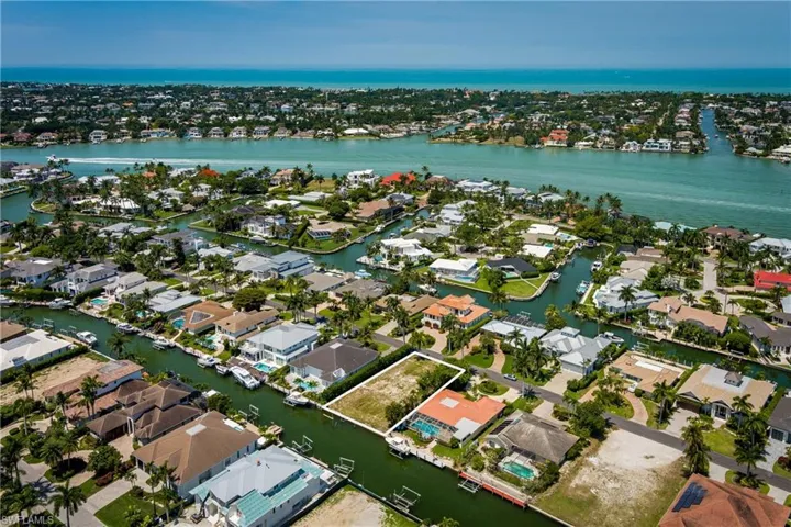 2165 Tarpon Rd, Naples, Florida 34102
