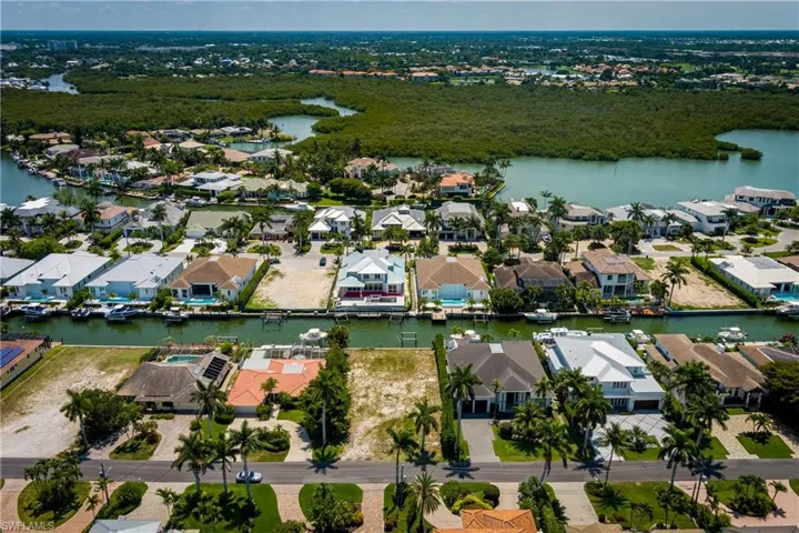 2165 Tarpon Rd, Naples, Florida 34102
