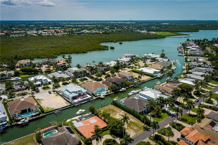 2165 Tarpon Rd, Naples, Florida 34102