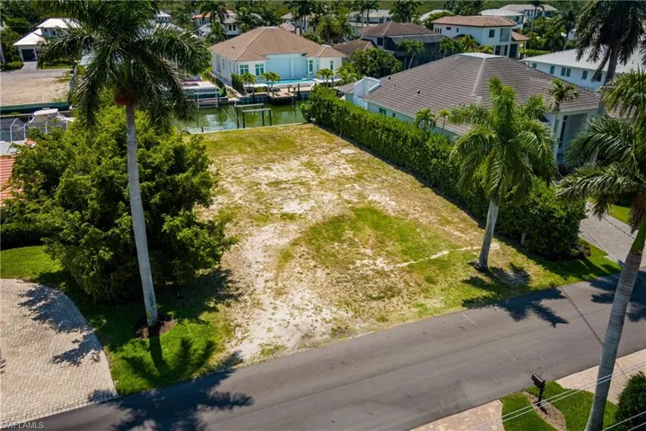 2165 Tarpon Rd, Naples, Florida 34102