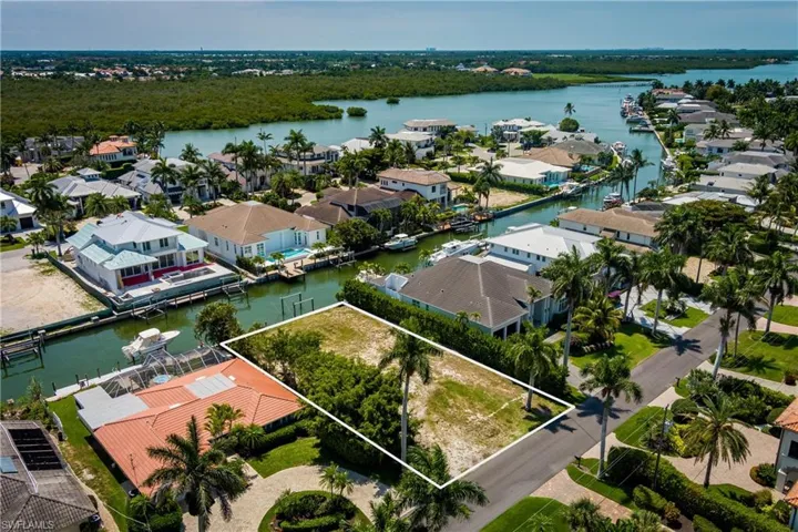 2165 Tarpon Rd, Naples, Florida 34102
