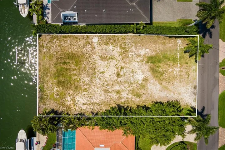 2165 Tarpon Rd, Naples, Florida 34102