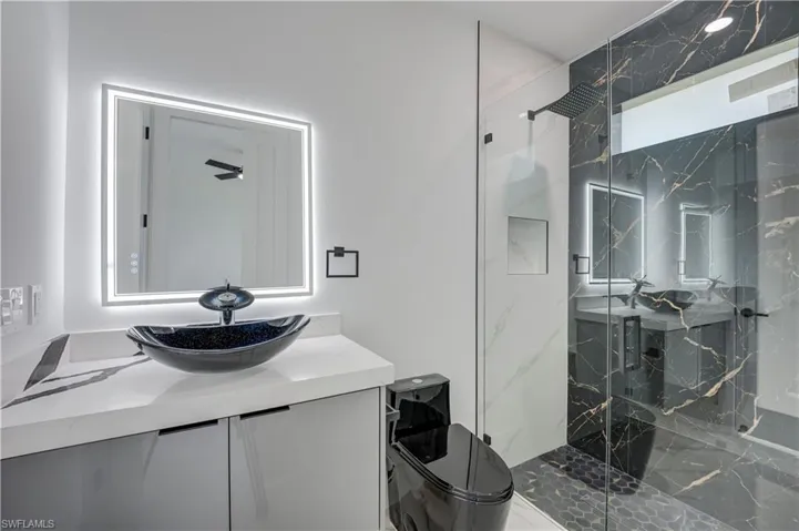 Bathroom connected to Bedroom 3 + hallway