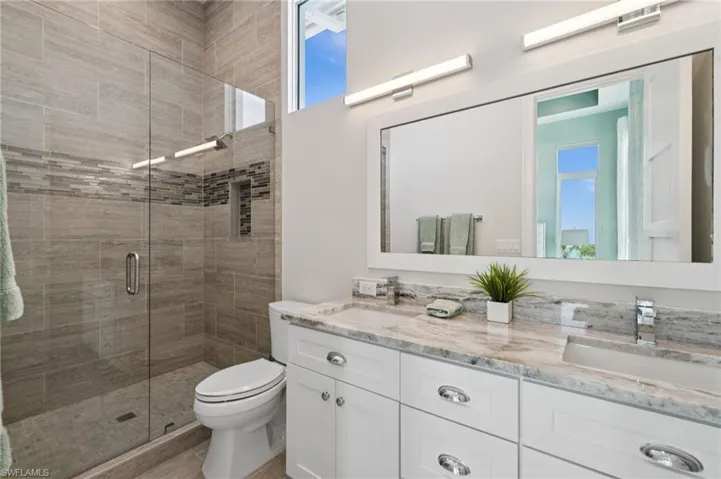 Primary 2/Guest Full Bath