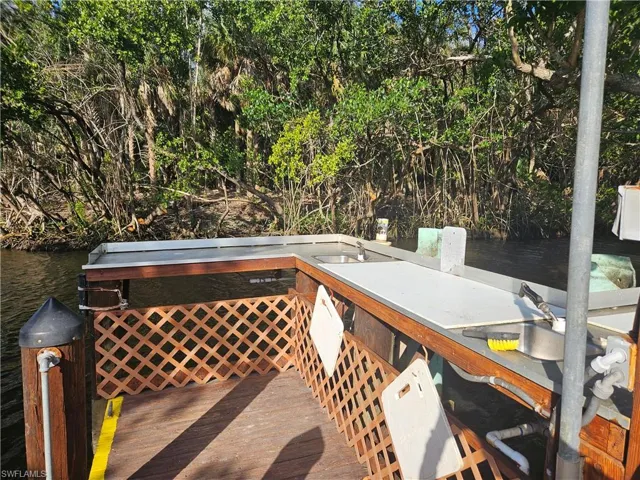 11  Pearl  DR, Naples, FL 34114