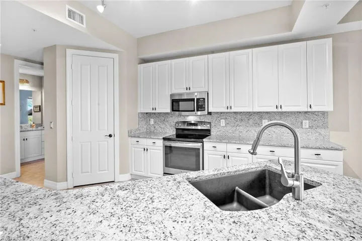 98  Vivante  BLVD, Punta Gorda, FL 33950