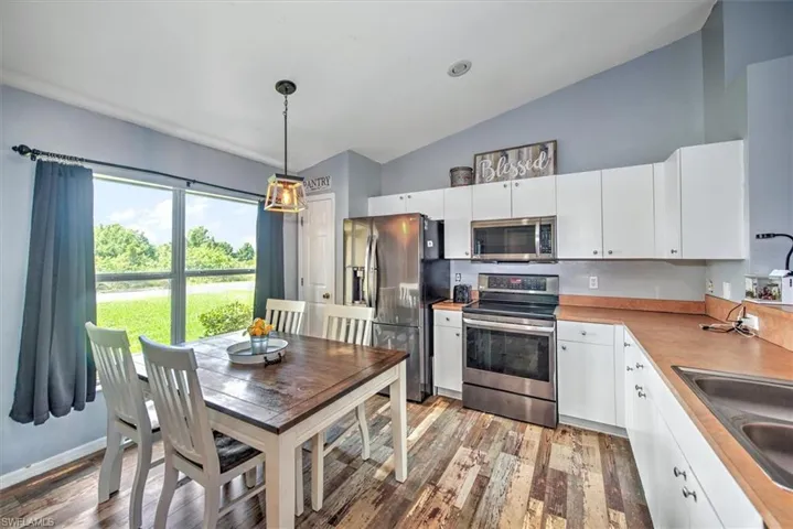 5224  Beecher  ST, Lehigh Acres, FL 33971