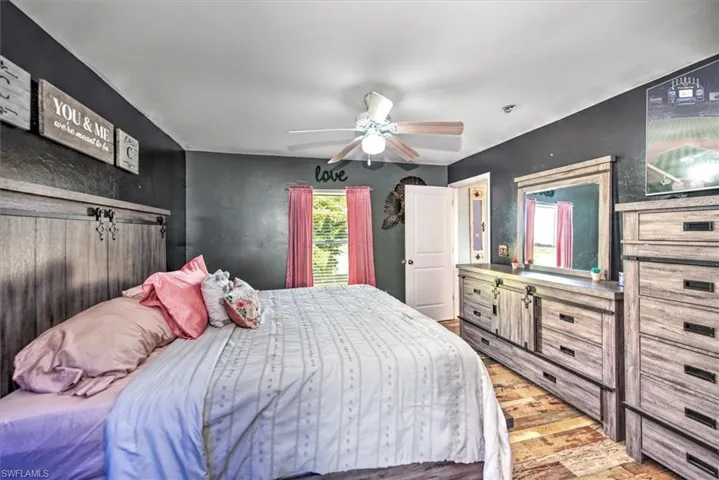 5224  Beecher  ST, Lehigh Acres, FL 33971