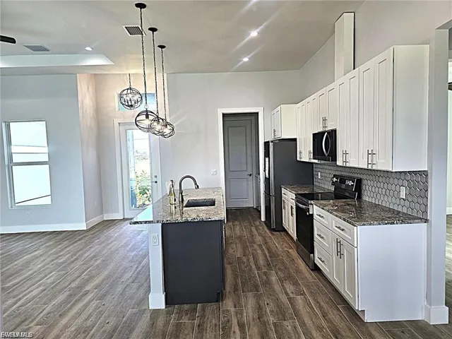 4338 NW 31st  TER, Cape Coral, FL 33993