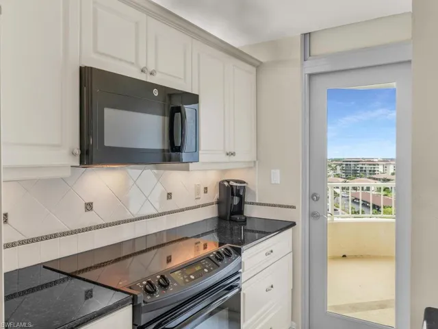 KITCHEN & KITCHEN BALCONY