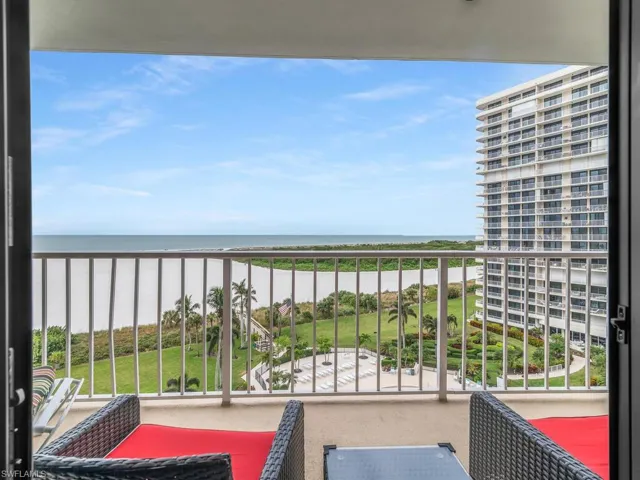 MASTER BEDROOM VIEW