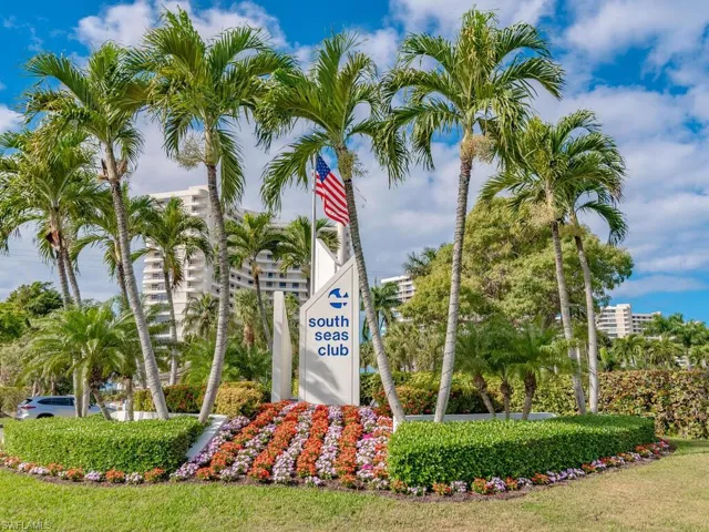 S SEAS ENTRANCE