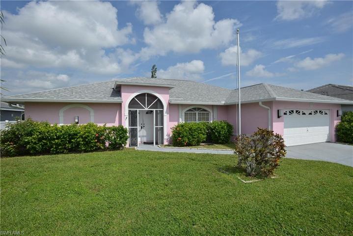 Front yard/elevation.