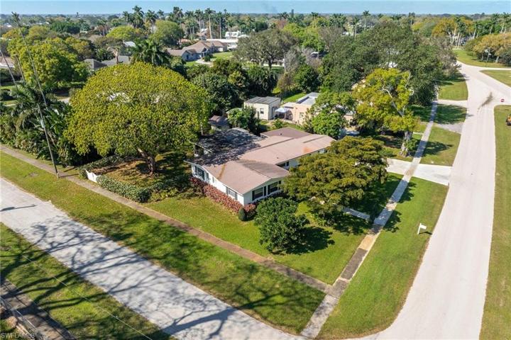 250 E Circle DR, CLEWISTON FL 33440
