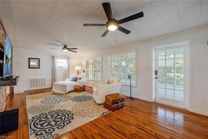 250 E Circle DR, CLEWISTON FL 33440