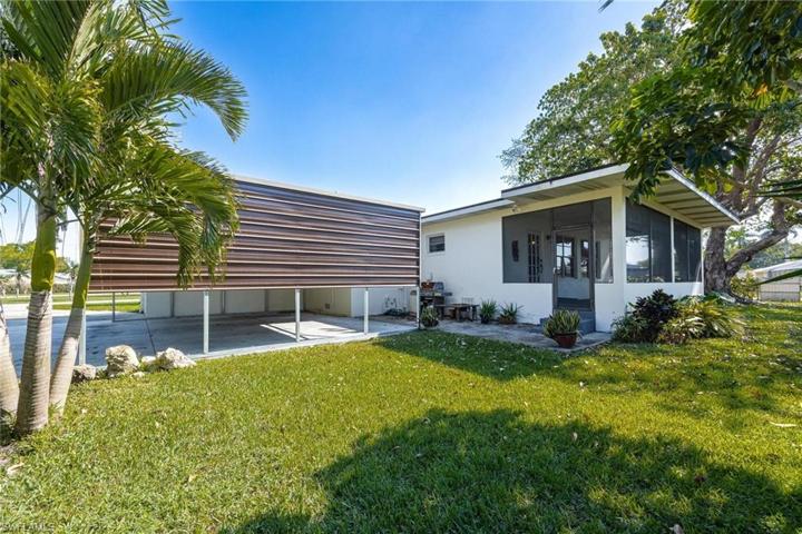 250 E Circle DR, CLEWISTON FL 33440