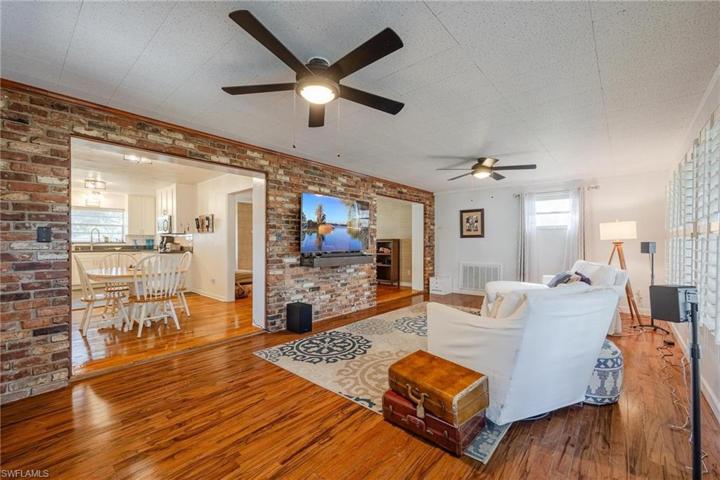 250 E Circle DR, CLEWISTON FL 33440
