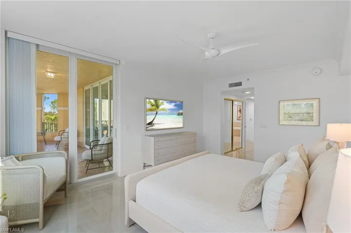 2738  Tiburon E BLVD, Naples, FL 34109